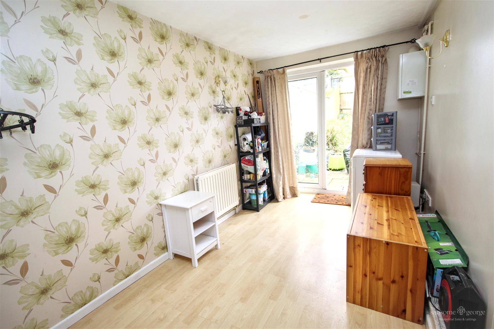 4 bed property in Marshall Close, Reading